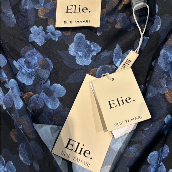 NWT Elie Tahari Floral Print Blouse size Medium - Picture 5 of 6